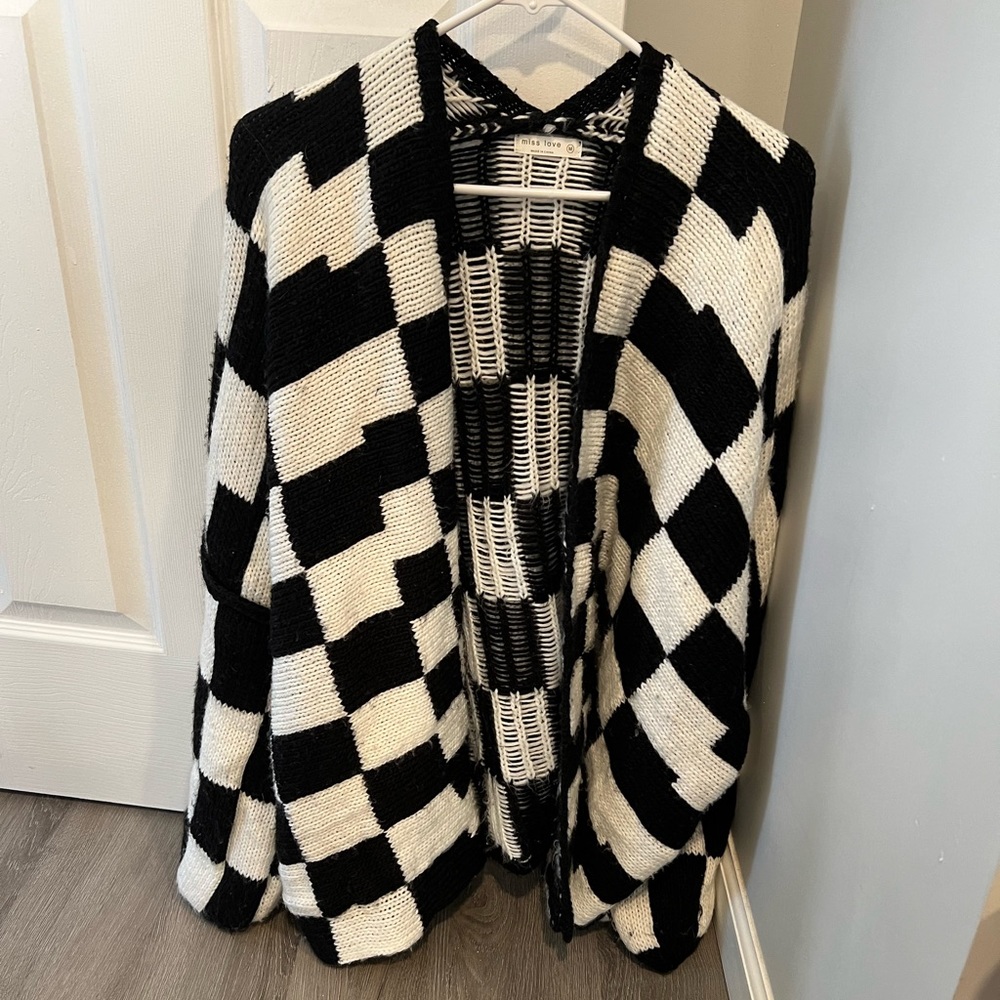 Checkered cardigan